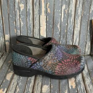 Dansko Clogs Women 38 Floral Burst Professional Vegan Slip On Shoes 7.5-8